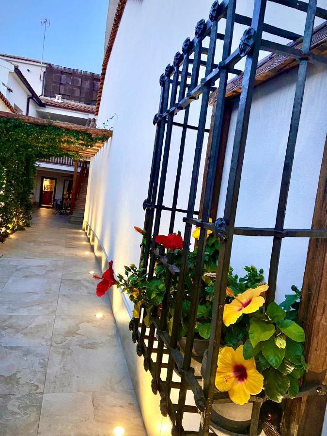 El Patio De Los Jazmines Boutique-House Консуегра Екстериор снимка